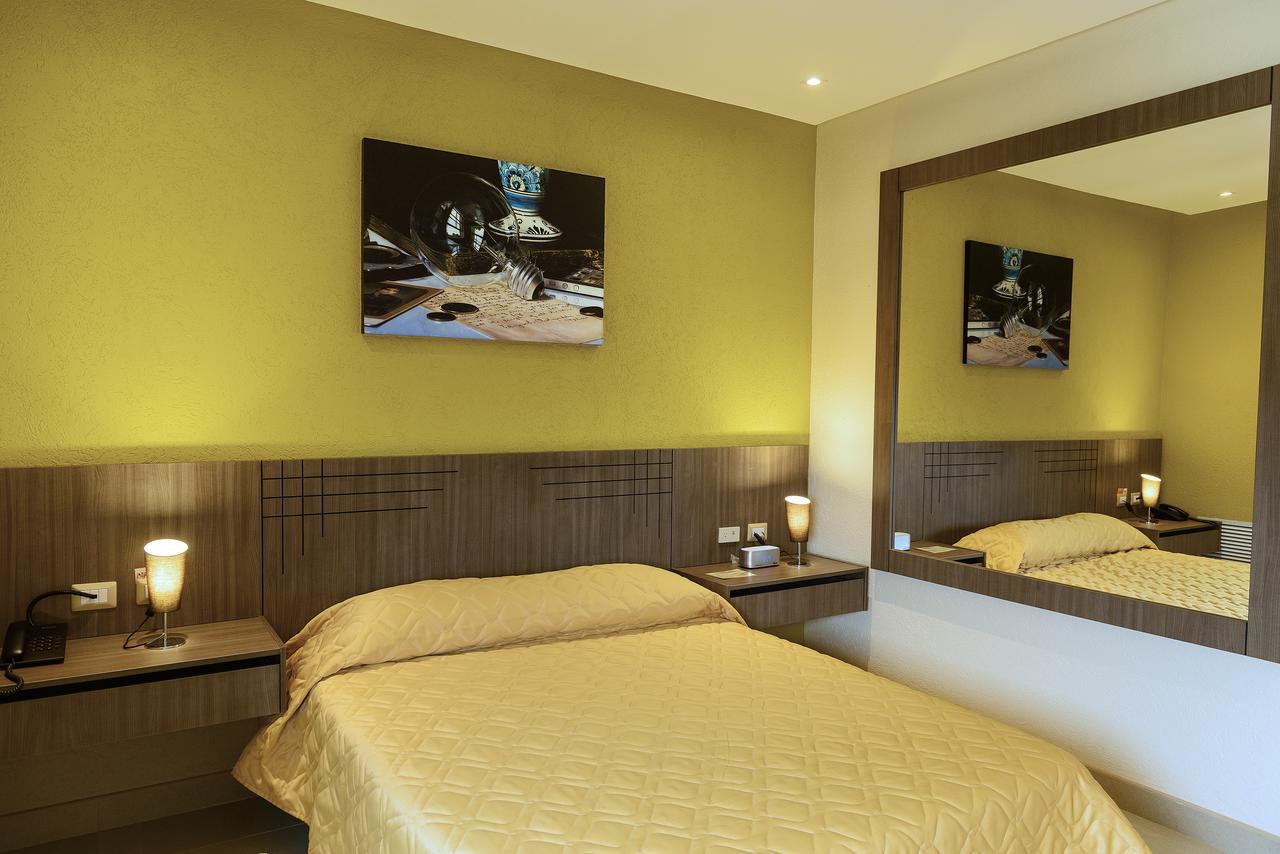 Np Hotel Y Suites Гуаякуил Екстериор снимка