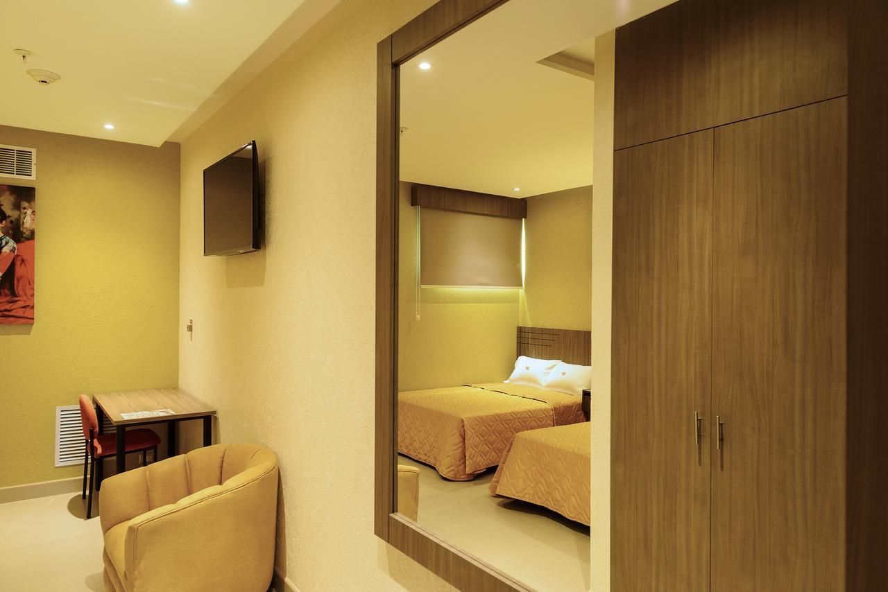 Np Hotel Y Suites Гуаякуил Екстериор снимка